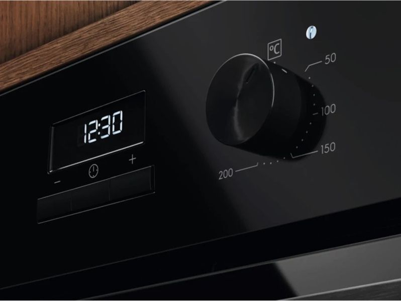 Духовка електрична Electrolux LOH3H00BK 619389 фото
