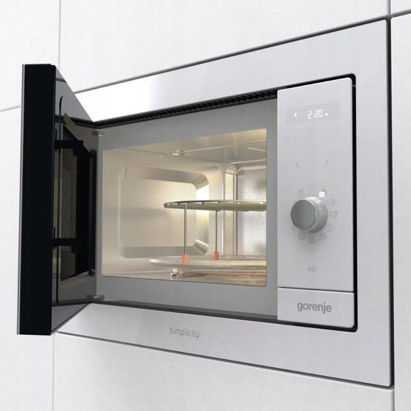 Мікрохвильовка з грилем Gorenje BM235G1SYW 546556ua фото