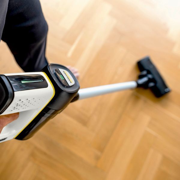 Вертикальный + ручной пылесос (2в1) Karcher VC 7 Cordless yourMax (1.198-710.0) 577550ua фото