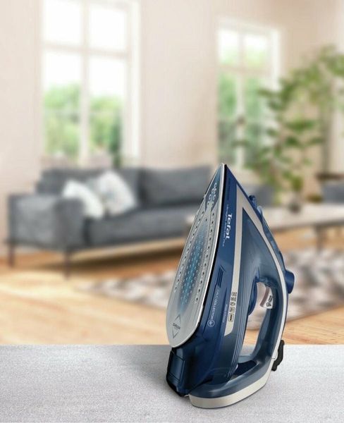 Утюг с паром Tefal FV6830 354261ua фото