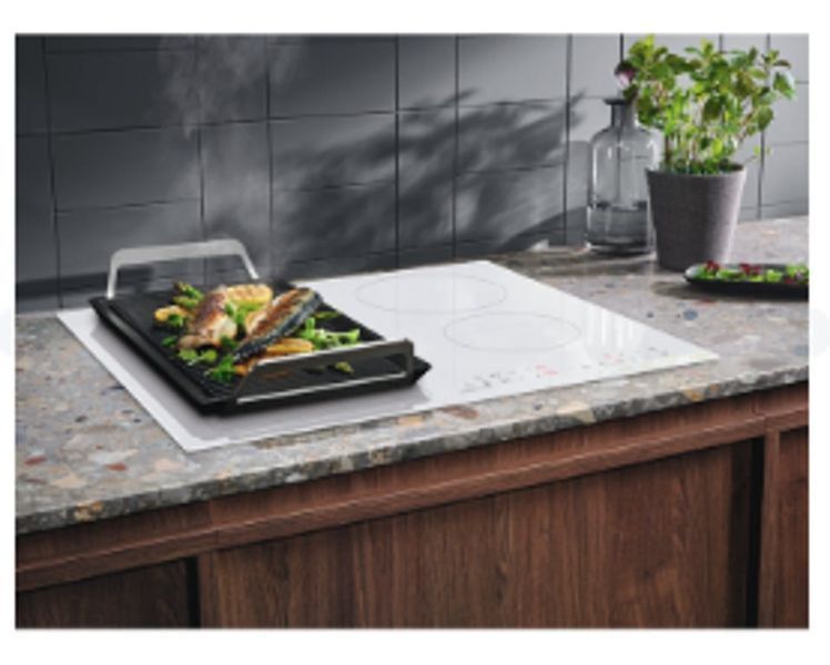 Варильна поверхня електрична Electrolux LIV63431BW 516518ua фото