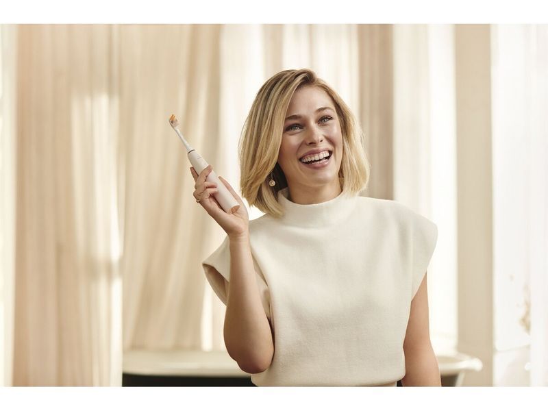 Электрическая зубная щетка Philips Sonicare 9900 Prestige SenseIQ HX9992/11 362160ua фото
