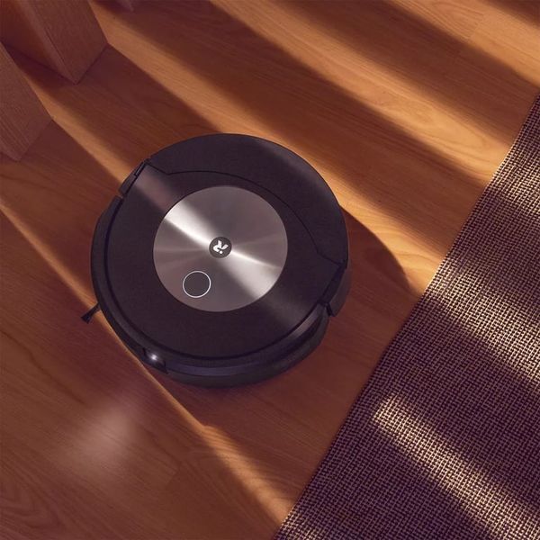 Робот-пылесос с влажной уборкой iRobot Roomba Combo j7+ 512231 фото