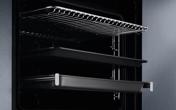 Духовка электрическая Electrolux EOE7P31X 464664ua фото