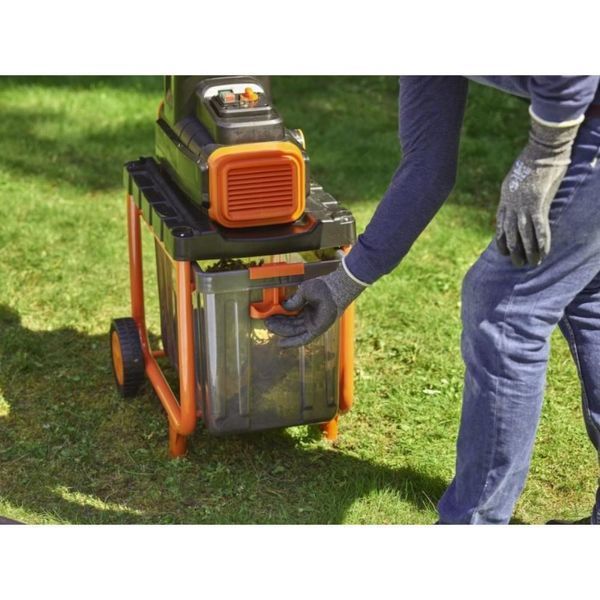 Садовий подрібнювач Black+Decker BEGAS5800 530365ua фото