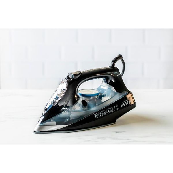 Утюг с паром Black+Decker BXIR2805E 530203ua фото