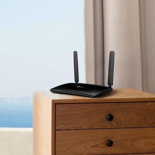 Беспроводной маршрутизатор (роутер) TP-Link TL-MR150 462845 фото