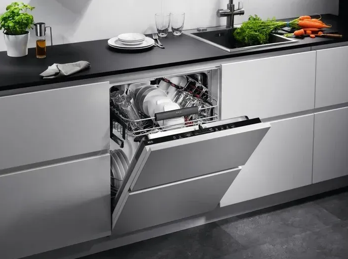 Посудомийна машина AEG FSK 63657 P 532729ua фото