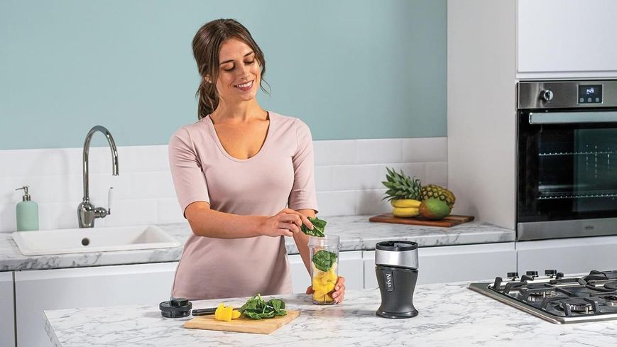 Фітнес-блендер Ninja 700W Slim Blender & Smoothie Maker QB3001EUS 331146 фото