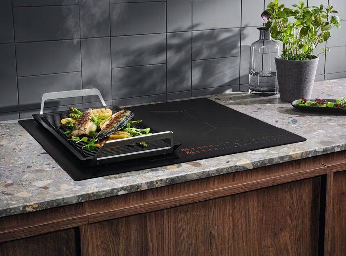 Індукційна варильна поверхня Electrolux EIS62453IZ 592485ua фото