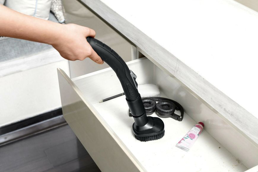 Пылесос безмешковый Karcher VC 3 Plus (1.198-060.0) 511937ua фото