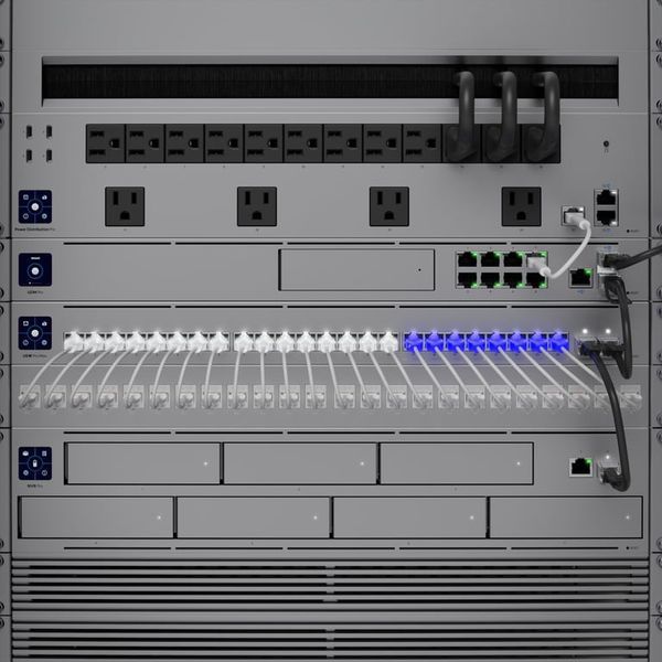 Коммутатор управляемый уровня 3 Ubiquiti Pro Max 24 (USW-Pro-Max-24) 514753ua фото