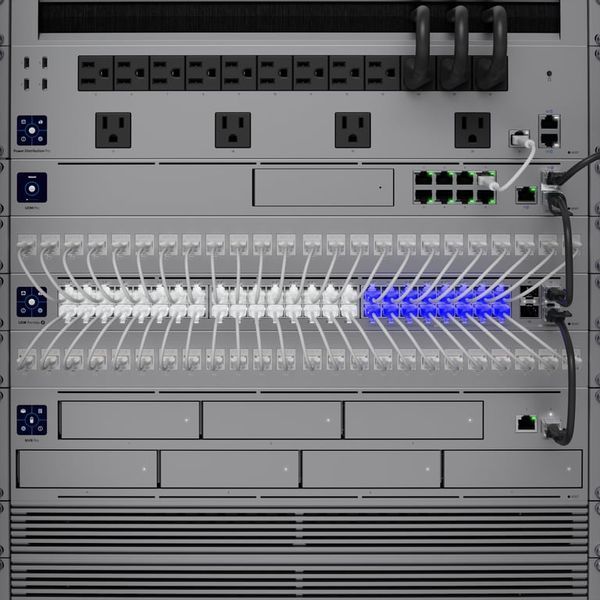 Комутатор керований рівня 3 Ubiquiti UniFi Switch Pro Max 48 (USW-Pro-Max-48) 514757ua фото