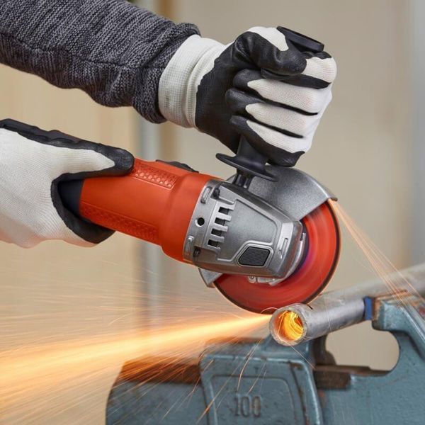 Болгарка (угловая шлифовальная) Black+Decker BEG120 516298ua фото