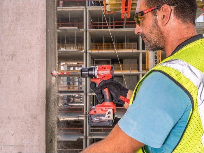 Шурупокрут Milwaukee M18 BLPDRC-502C (4933492826) 599954ua фото