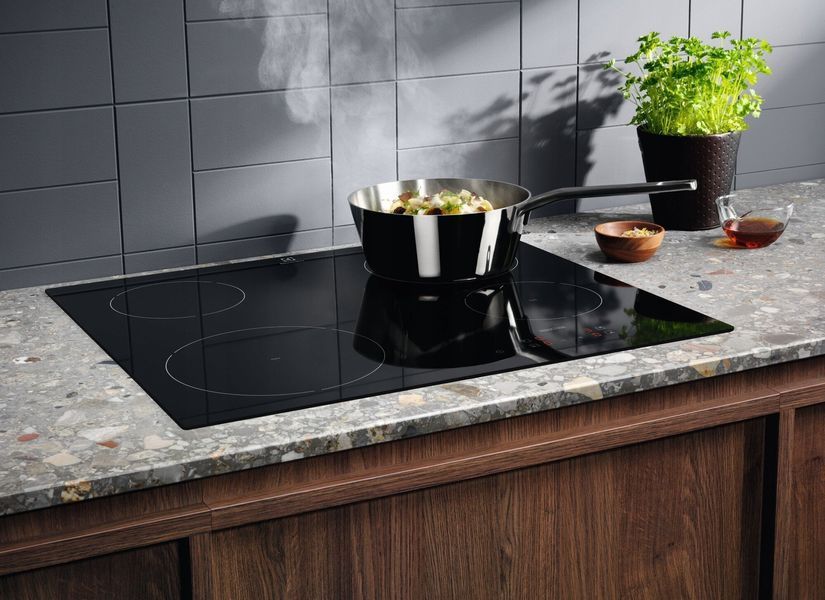 Варочная поверхность электрическая Electrolux LIB60424CK 494463 фото