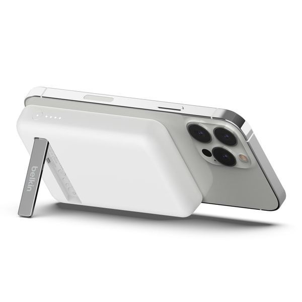 Зовнішній акумулятор (павербанк) Belkin Magnetic Wireless 5000mAh White (BPD004BTWT) 613628ua фото
