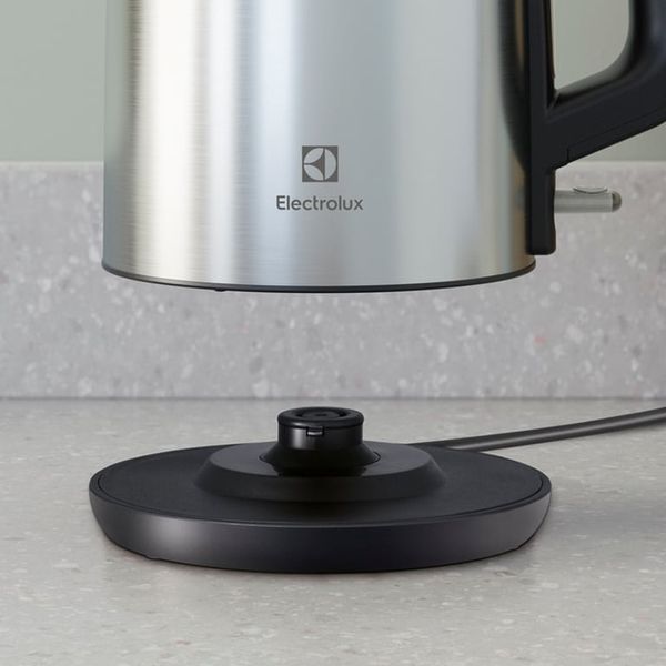 Электрочайник Electrolux E3K1-3ST 517591ua фото