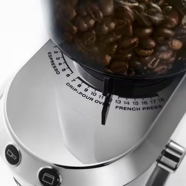 Кофемолка электрическая Delonghi KG 520.M 606171 фото