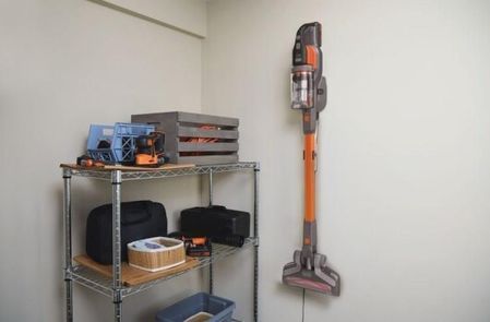 Вертикальный + ручной пылесос (2в1) Black+Decker BHFEV182B 482290ua фото