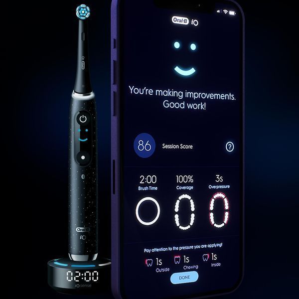 Електрична зубна щітка Oral-B iO Series 10 Cosmic Black 507598 фото