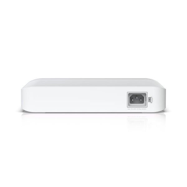 Комутатор керований рівня 3 Ubiquiti Pro 8 PoE (USW-PRO-8-POE) 518657ua фото
