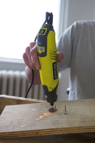 Гравер Ryobi EHT150V 561161ua фото