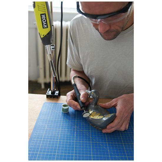 Гравер Ryobi EHT150V 561161ua фото