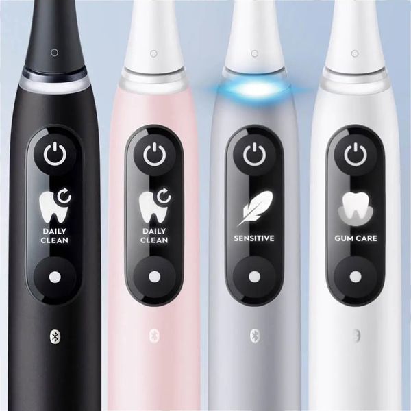 Електрична зубна щітка Oral-B iO Series 6 iOM6.1B6.3DK Black 532932 фото