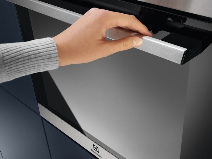 Духовка электрическая Electrolux EOF3H00BX 365614ua фото