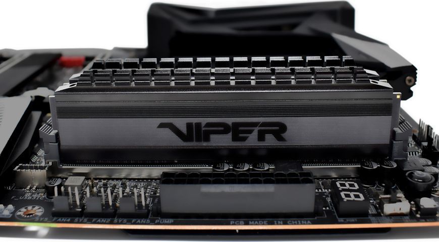 Пам'ять для настільних комп'ютерів Patriot 16 GB (2x8GB) DDR4 3200 MHz Viper 4 Blackout (PVB416G320C6K) 339132 фото