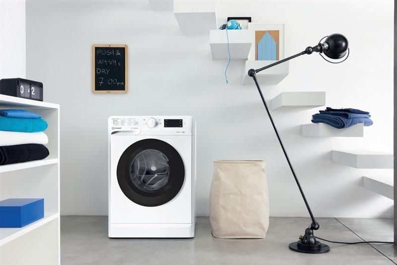 Пральна машина автоматична Indesit OMTWSE 61051 WK 580090ua фото