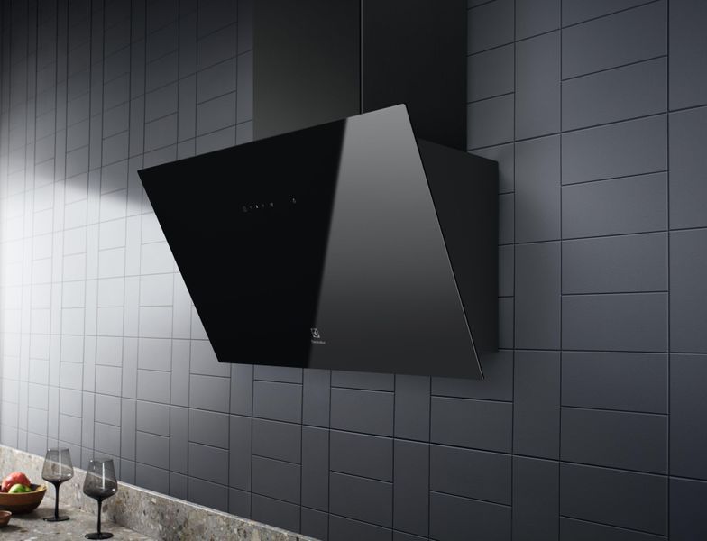 Витяжка похила Electrolux LFV436K Black 376117 фото