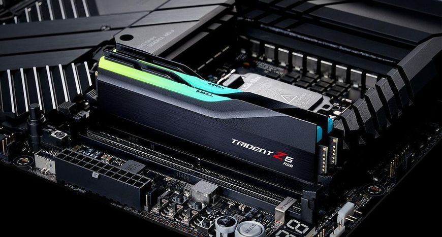 Память для настольных компьютеров G.Skill 32 GB (2x16GB) DDR5 6400 MHz Trident Z5 RGB Black (F5-6400J3239G16GX2-TZ5RK) 458384ua фото