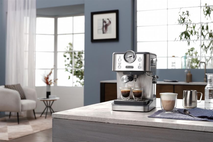 Рожковая кофеварка эспрессо Delonghi Linea Classic EM450.M 617585ua фото