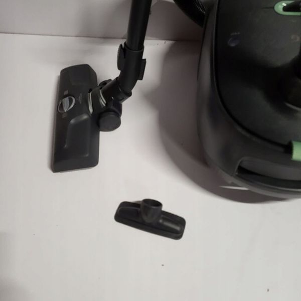 Пылесос с мешком AEG AB61C2ECO 548918 фото