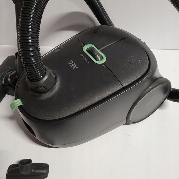 Пылесос с мешком AEG AB61C2ECO 548918 фото