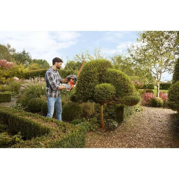 Кусторез электрический Black+Decker BEHT201-QS 499542ua фото