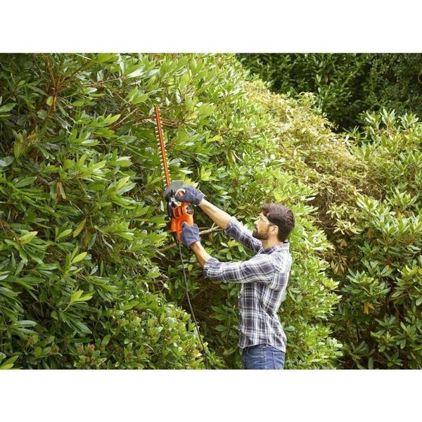 Кусторез электрический Black+Decker BEHT201-QS 499542ua фото