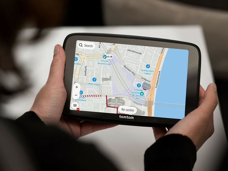 GPS-навигатор автомобильный TomTom GO 7'' (1YE7.002.10) 515036 фото