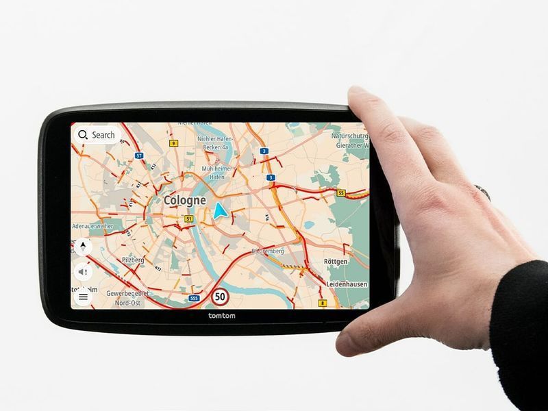 GPS-навигатор автомобильный TomTom GO 7'' (1YE7.002.10) 515036 фото
