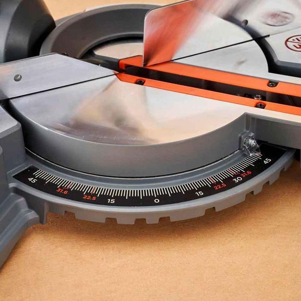 Монтажна пилка Black+Decker BES702 626750ua фото