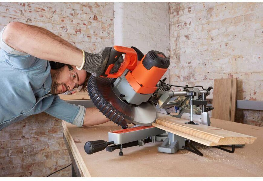 Монтажна пилка Black+Decker BES710 626751ua фото